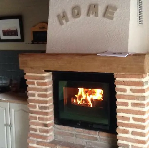 Le Mas De Briquepierre Bed & Breakfast Caraman